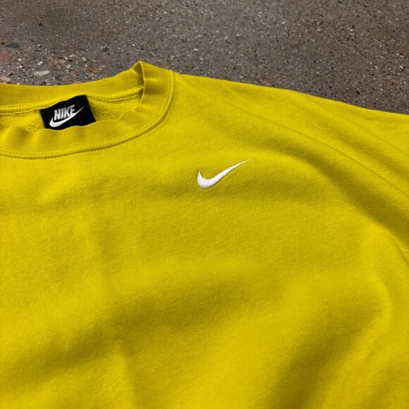 Nike Sportswear Essentials Women's Fleece Crew - Picture 5 of 6